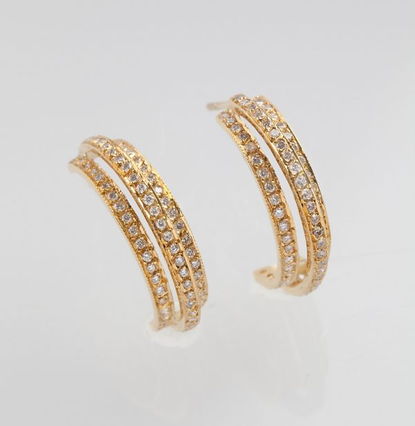 Χρυσά σκουλαρίκια με τρία ημικύκλια με διαμάντια κοπής μπριγιάν