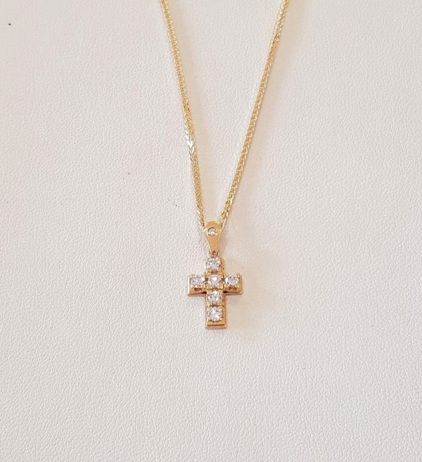 Χρυσός σταυρός Κ18, με διαμάντια κοπής μπριγιάν