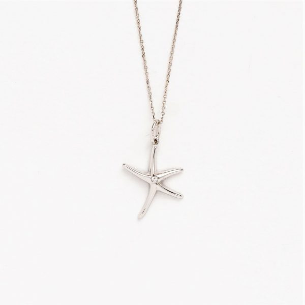 White gold starfish pendant 18 karat with diamond