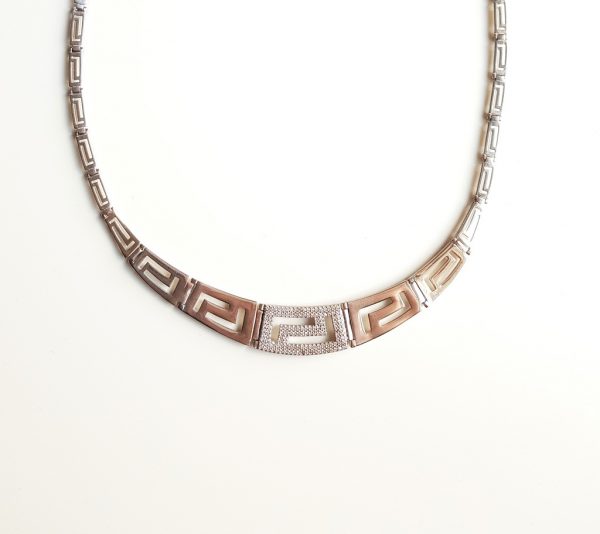 Necklace with Greek design